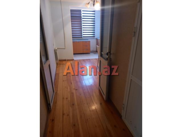 Köhnə Günəşli Gəncə prospektində 2 otaqlı mənzil