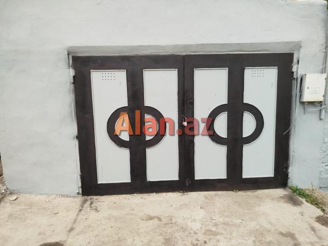 nerimanovda 25kv qaraj satilir