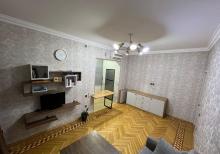 Köhnə Günəşlidə Lelinqrad proyektli 3  otaqlı mənzil