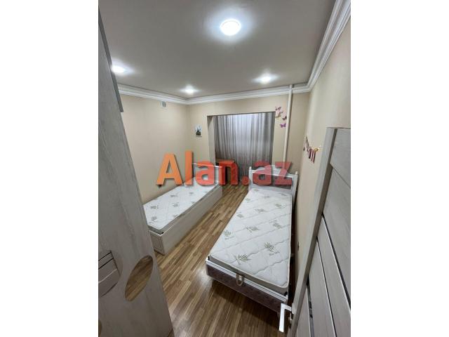 Köhnə Günəşlidə Lelinqrad proyektli 3  otaqlı mənzil