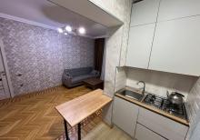 Köhnə Günəşlidə Lelinqrad proyektli 3  otaqlı mənzil