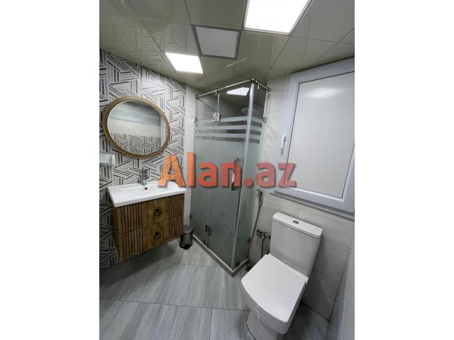 Köhnə Günəşlidə Lelinqrad proyektli 3  otaqlı mənzil