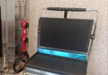 Toster aparatı satılır.