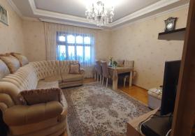 Xalqlar Dostluğu metrostansiyasına yaxın 3 otaqlı mənzil