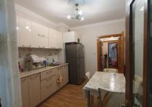 Xalqlar Dostluğu metrostansiyasına yaxın 3 otaqlı mənzil