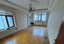 Ağ şəhərdə qanuni 2 otaqlı mənzil