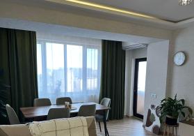 Qara Qarayev metrostansiyası yaxınlığında 3 otaqlı mənzil