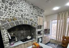 Buzovnada həyət evi satılır