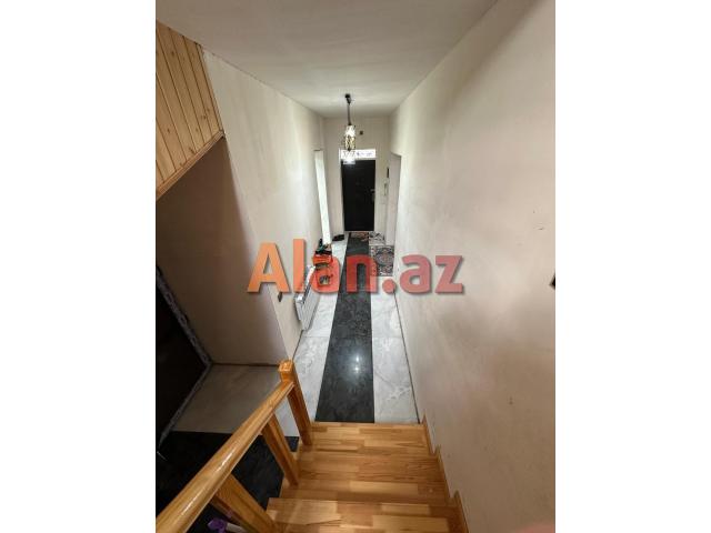 Buzovnada həyət evi satılır