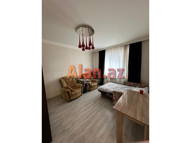 Buzovnada həyət evi satılır