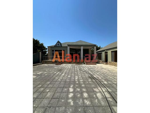 Buzovnada bağ evi satılır