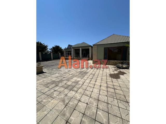 Buzovnada bağ evi satılır