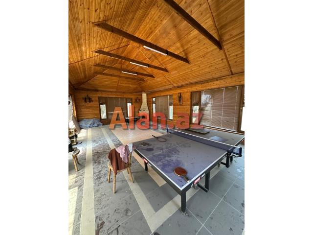 Buzovnada bağ evi satılır