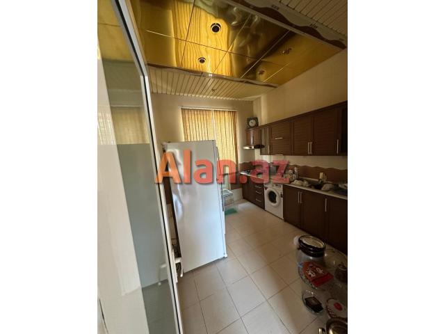 Buzovnada bağ evi satılır