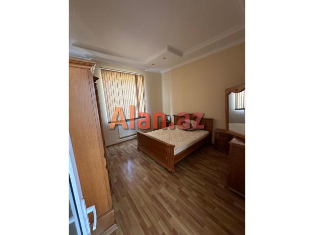 Buzovnada bağ evi satılır