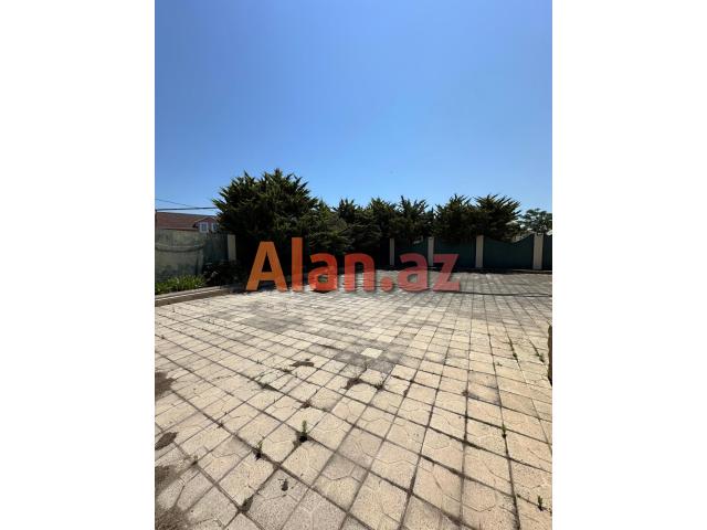 Buzovnada bağ evi satılır