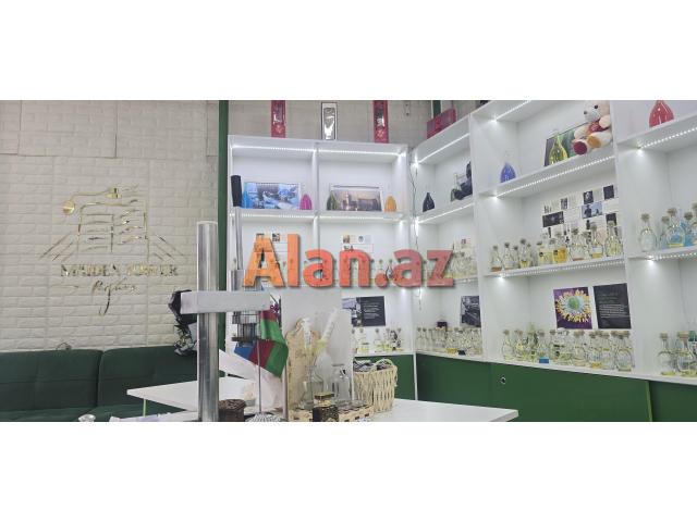 Ətir mağazasına satıcı tələb olunur