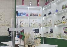 Ətir mağazasına satıcı tələb olunur