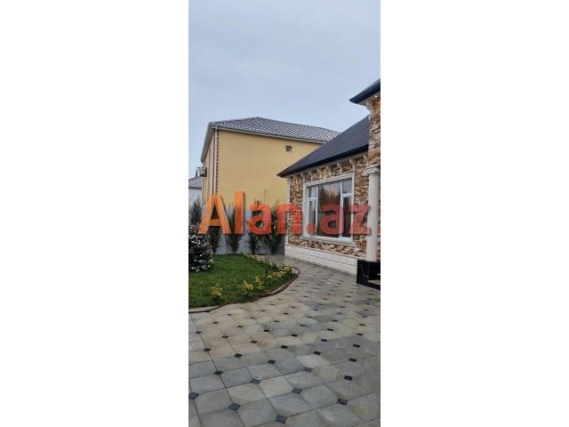 Buzovnada bağ evi satılır