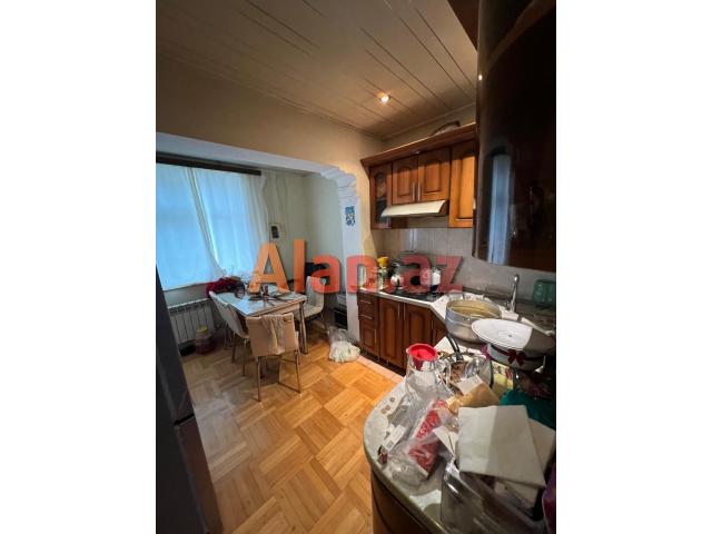 YENİ YASAMALDA MƏNZİL KÖHNƏ BİNADA LENİNQRAD LAHİYİYƏ