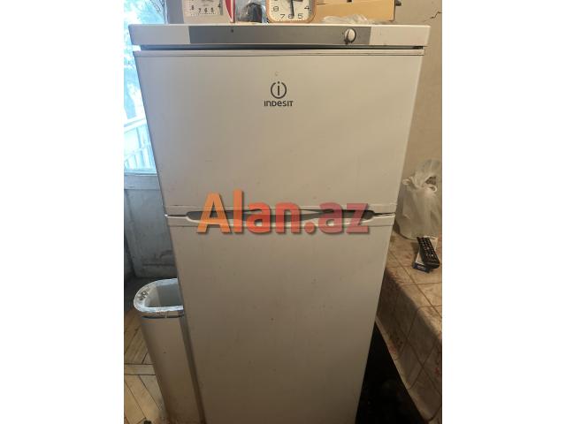 Холодильник( неисправен)