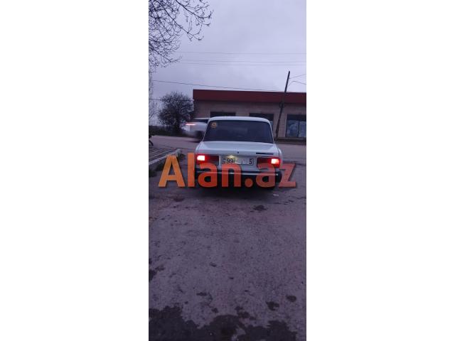 Maşın yaxşı vəziyyətdədir