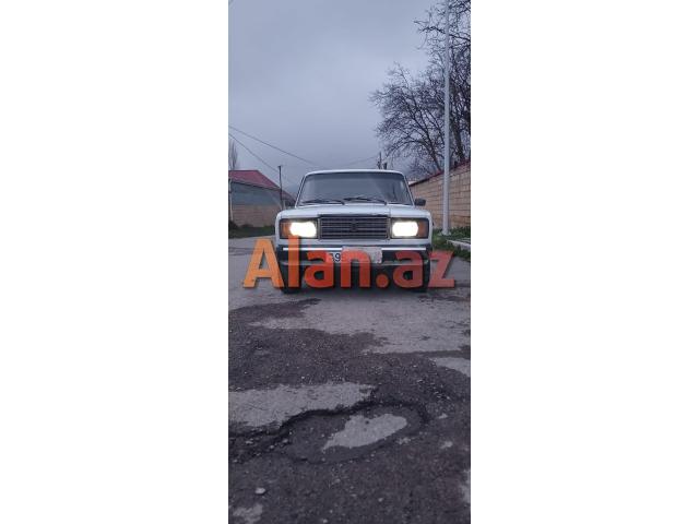 Maşın yaxşı vəziyyətdədir