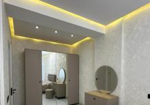 2 otaqlı 70 kv təmirli mənzil kirayə verilir