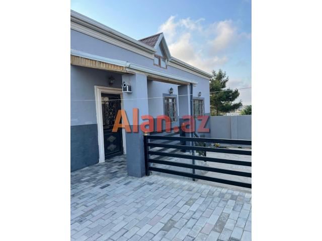 Buzovnada həyət evi satılır