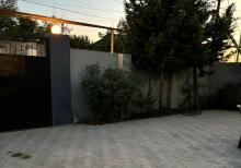 Buzovnada həyət evi satılır