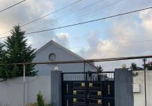 Buzovnada həyət evi satılır