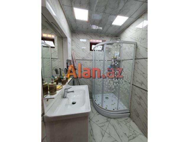 Buzovnada həyət evi satılır