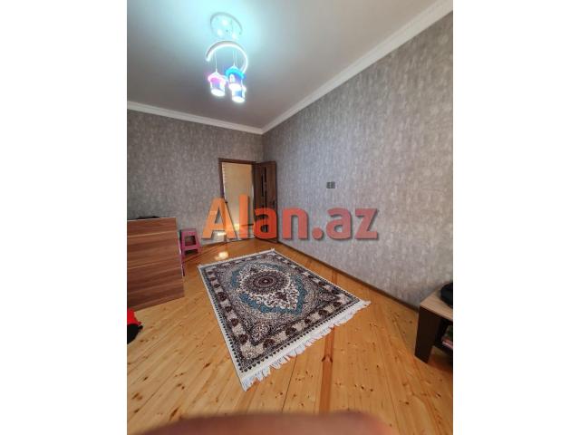 Buzovnada həyət evi satılır