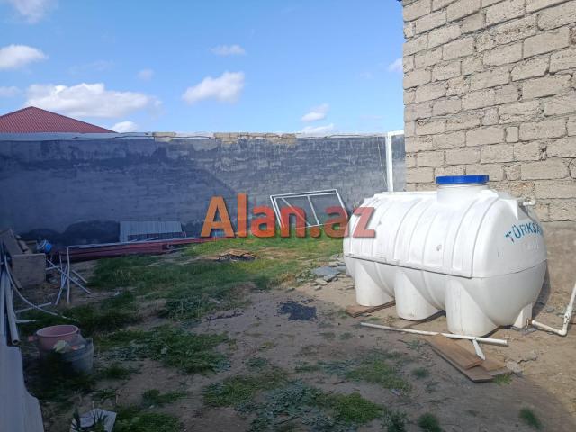 Məştəğada 2 otaqlı həyət evi satılır