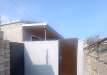 Buzovnada ev satılır