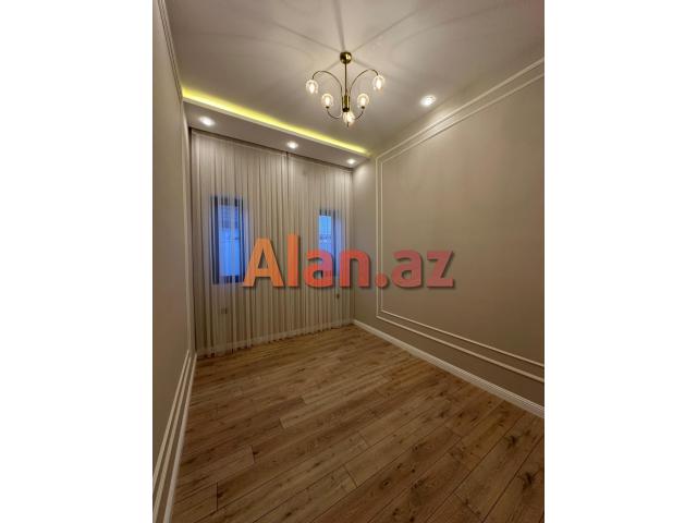 Mərdəkanda  bağ evi satılır