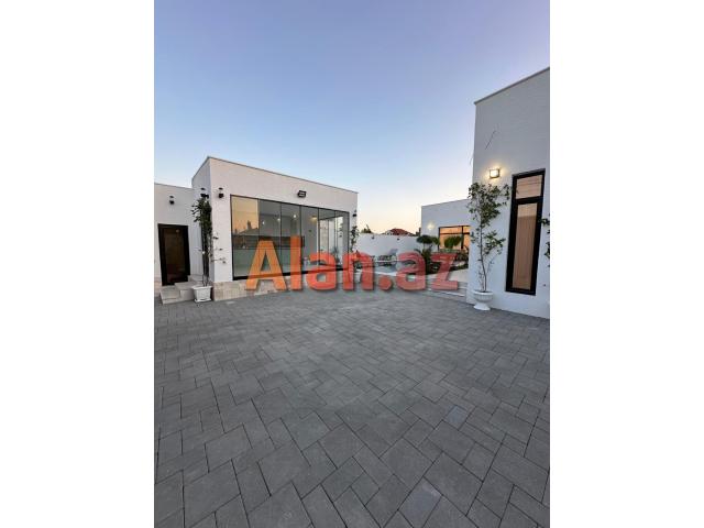 Mərdəkanda  bağ evi satılır