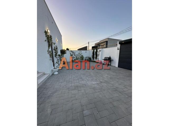 Mərdəkanda  bağ evi satılır