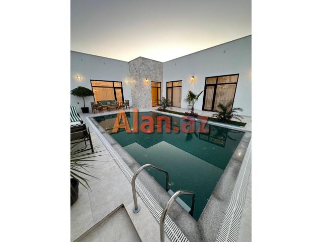 Mərdəkanda  bağ evi satılır