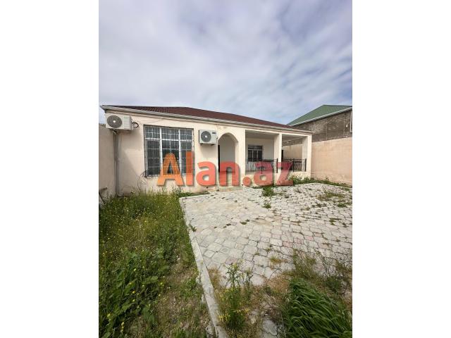 Buzovnada həyət evi satılır