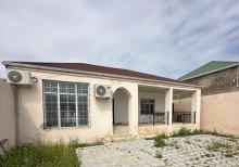 Buzovnada həyət evi satılır