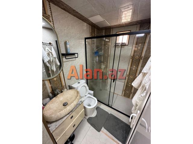 Buzovnada həyət evi satılır