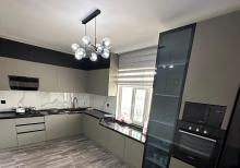 Buzovnada həyət evi satılır