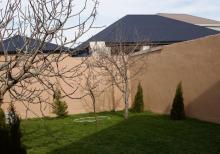 Buzovnada həyət evi satılır