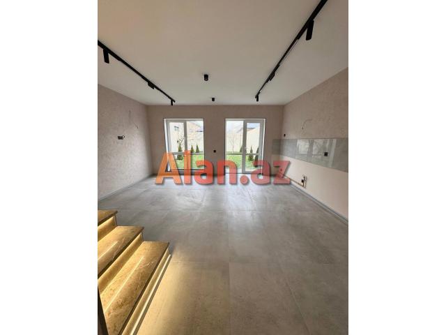 Buzovnada həyət evi satılır