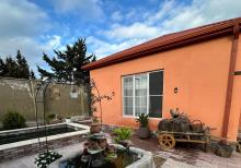 Buzovnada həyət evi satılır