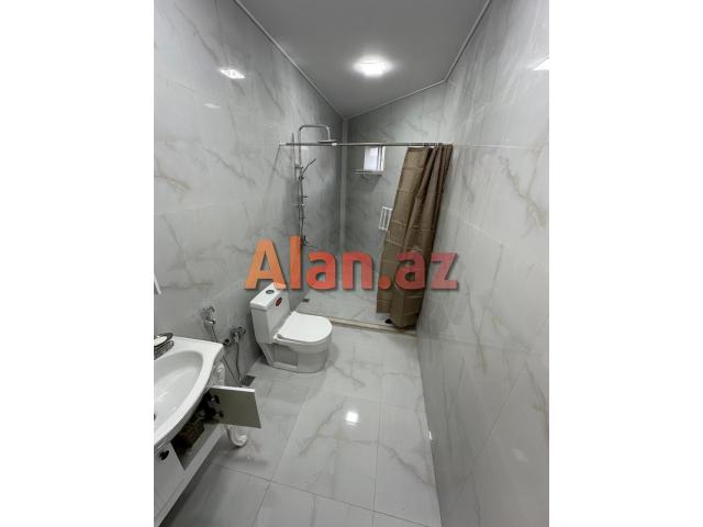 Buzovnada həyət evi satılır