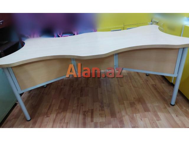 Kanada istehsalı kiçik konfrans masa