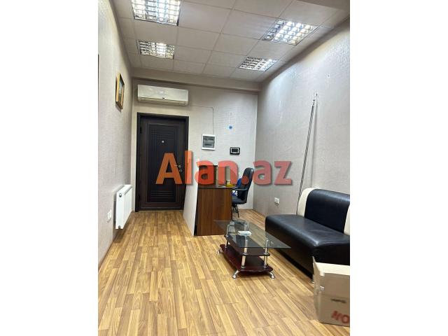 80 kv 3 otaq ofis icarəyə verilir.