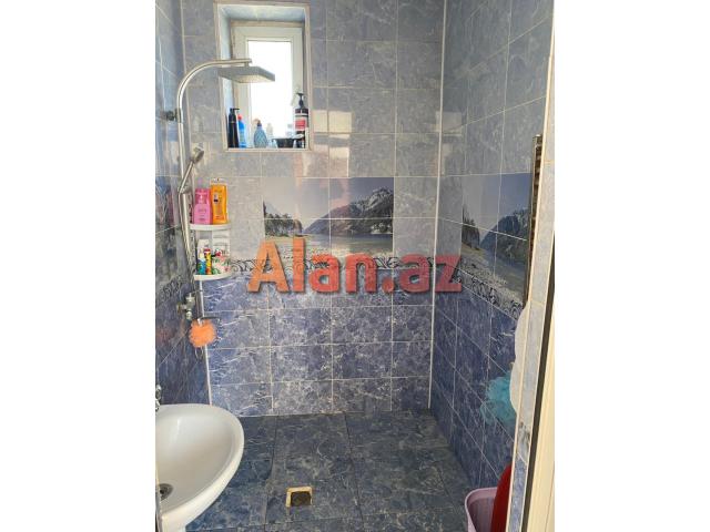 Buzovnada həyət evi satılır